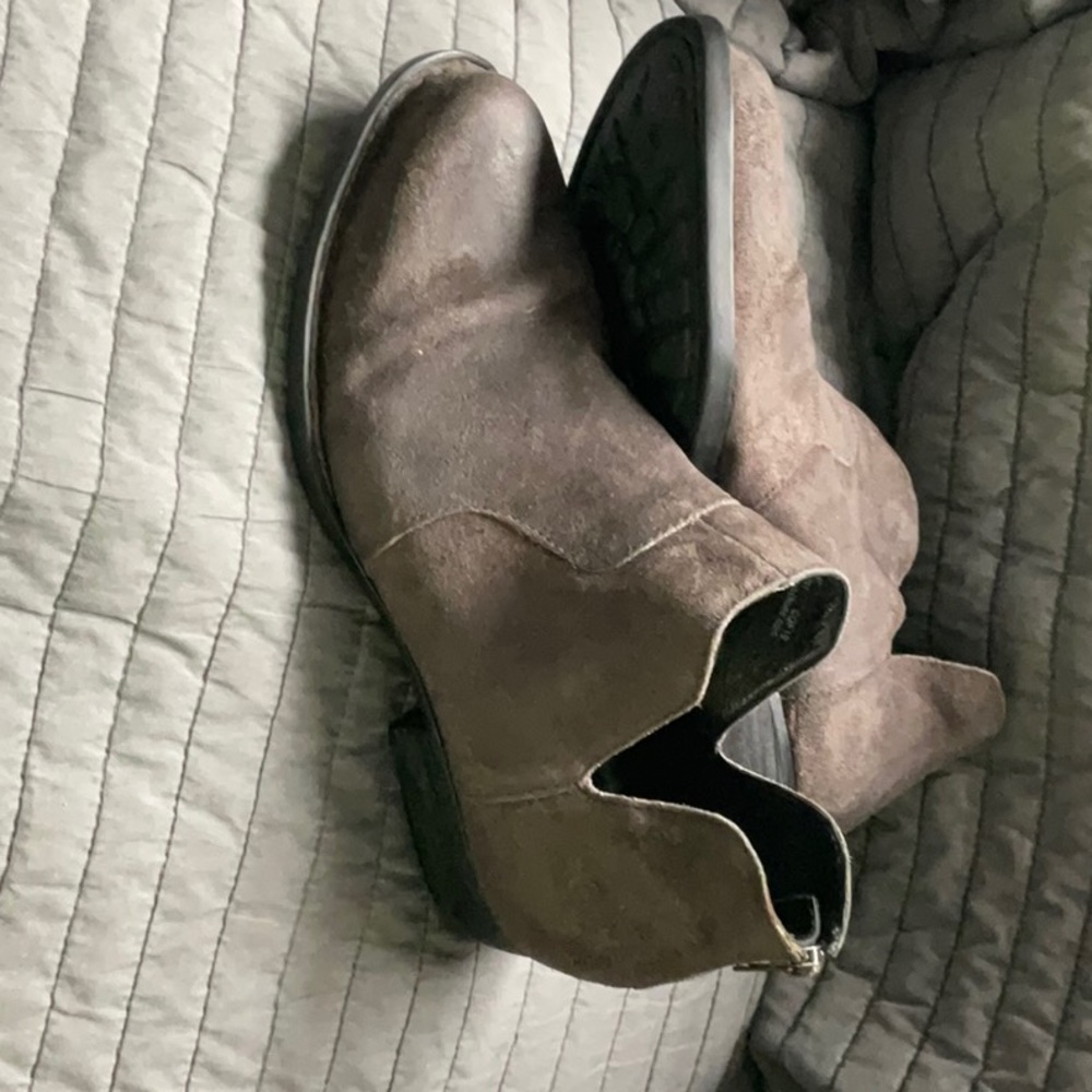 Born Kerri boots size 10